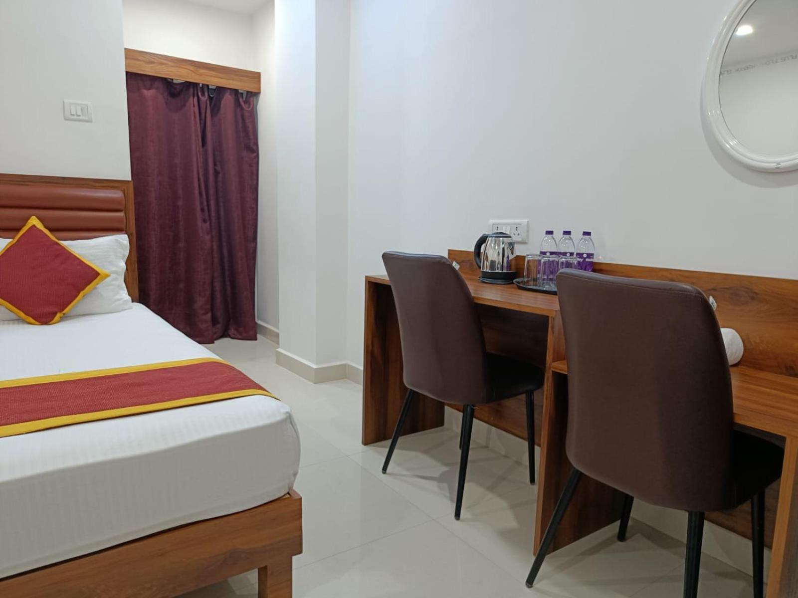 Hotel Executive Inn Hailakandi Kültér fotó