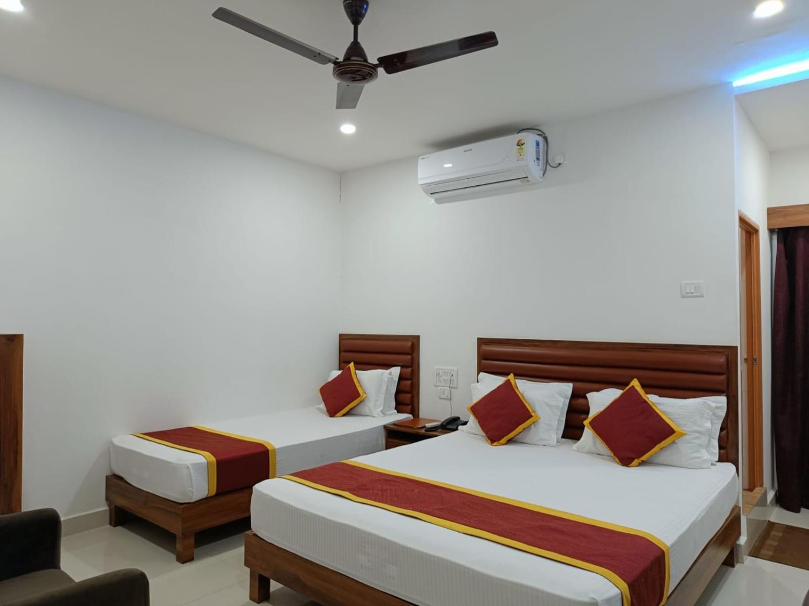 Hotel Executive Inn Hailakandi Kültér fotó