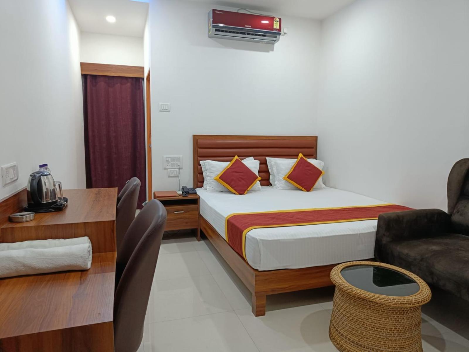 Hotel Executive Inn Hailakandi Kültér fotó