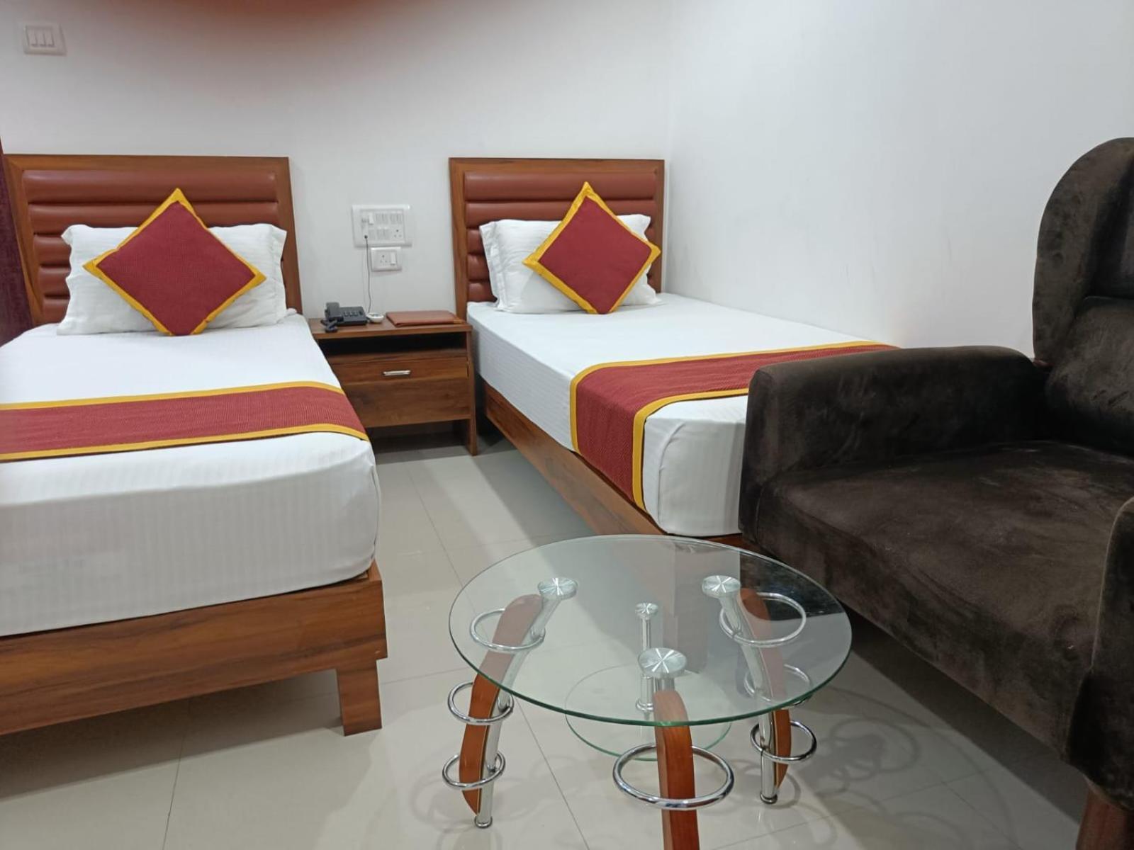 Hotel Executive Inn Hailakandi Kültér fotó