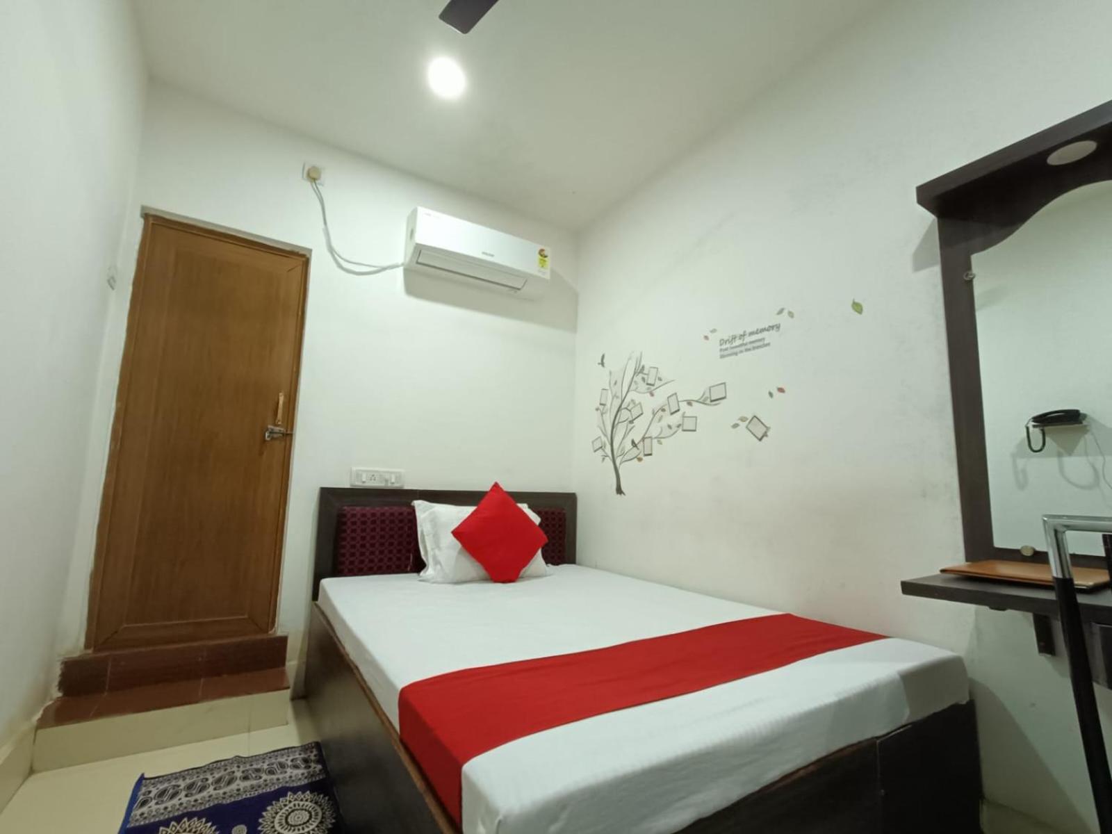 Hotel Executive Inn Hailakandi Kültér fotó